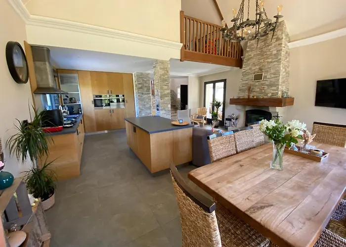 La Maison Normande * Rots